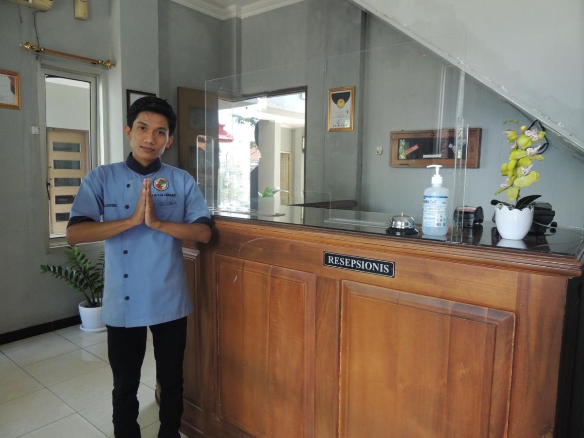 Hotel Sejahtera Kebumen 外观 照片